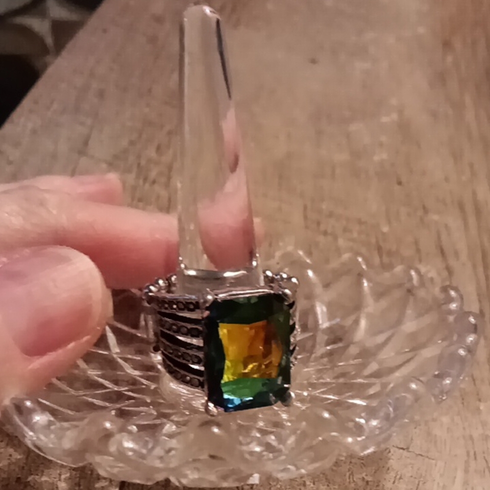 Paparazzi Green and Yellow Geometric Ring